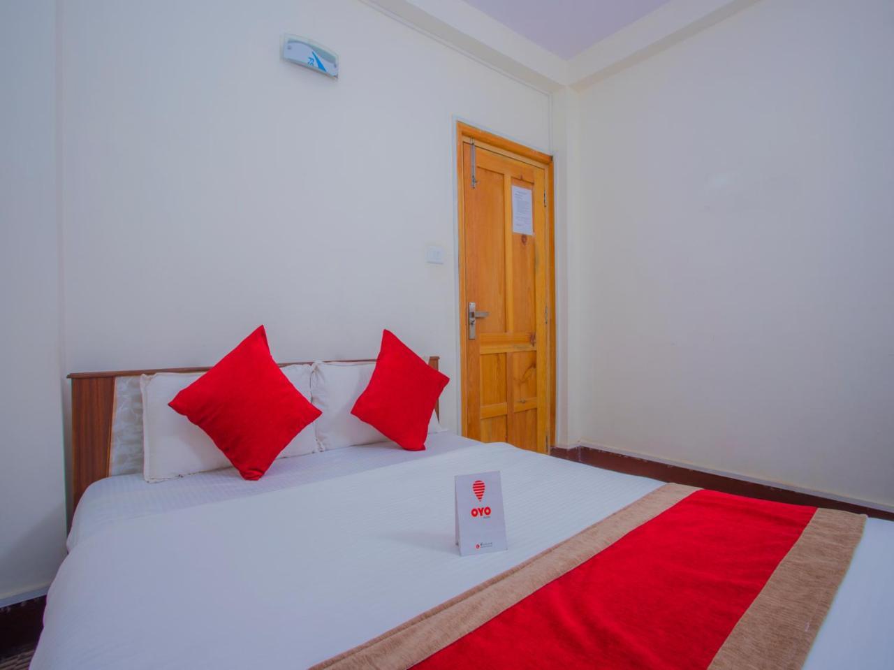 Oyo 255 White Zambala Hotel Kathmandu Ngoại thất bức ảnh