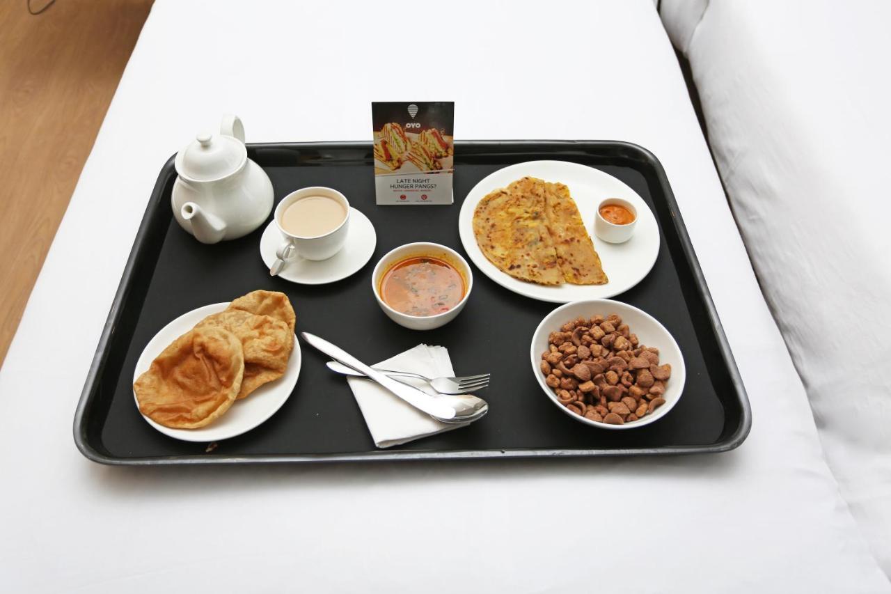 Oyo 255 White Zambala Hotel Kathmandu Ngoại thất bức ảnh