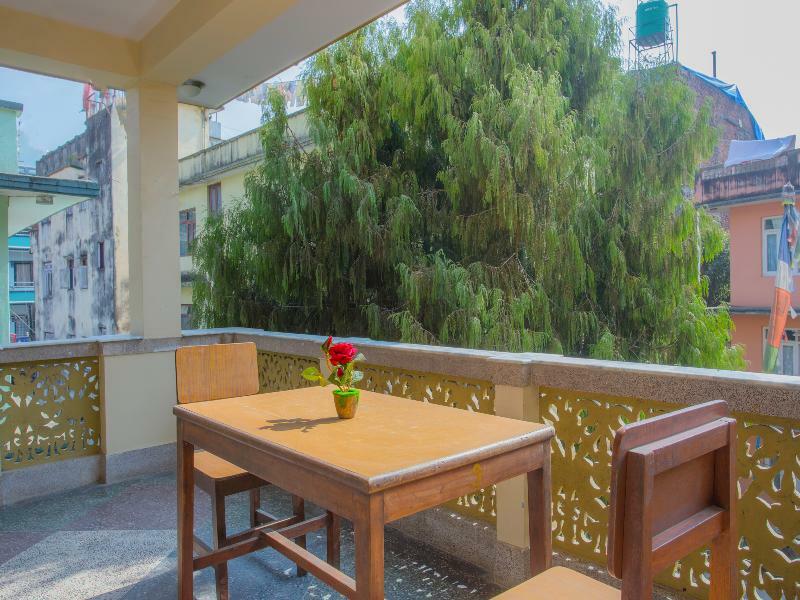 Oyo 255 White Zambala Hotel Kathmandu Ngoại thất bức ảnh