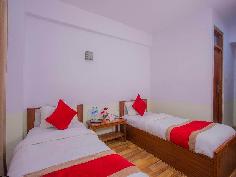 Oyo 255 White Zambala Hotel Kathmandu Ngoại thất bức ảnh